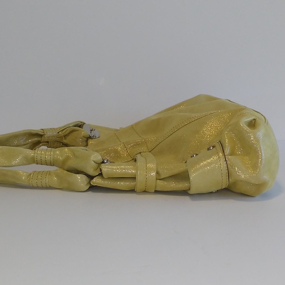 *B. Makowsky yellow-gold metallic sheen leather handbag - Picture 5 of 8